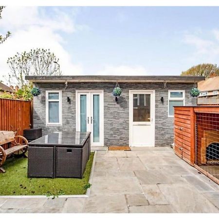 2 Bed - Walking Distance To Harry Potter Studio Watford  Zewnętrze zdjęcie