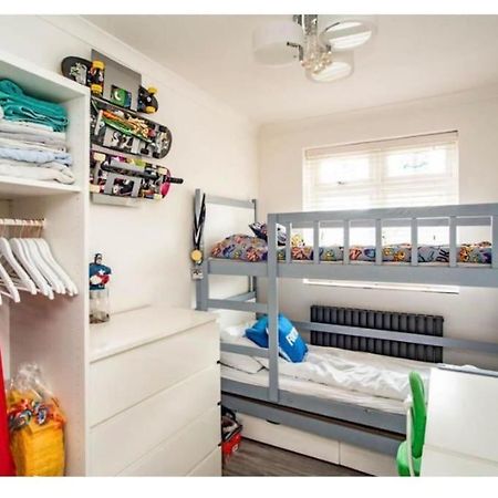 2 Bed - Walking Distance To Harry Potter Studio Watford  Zewnętrze zdjęcie